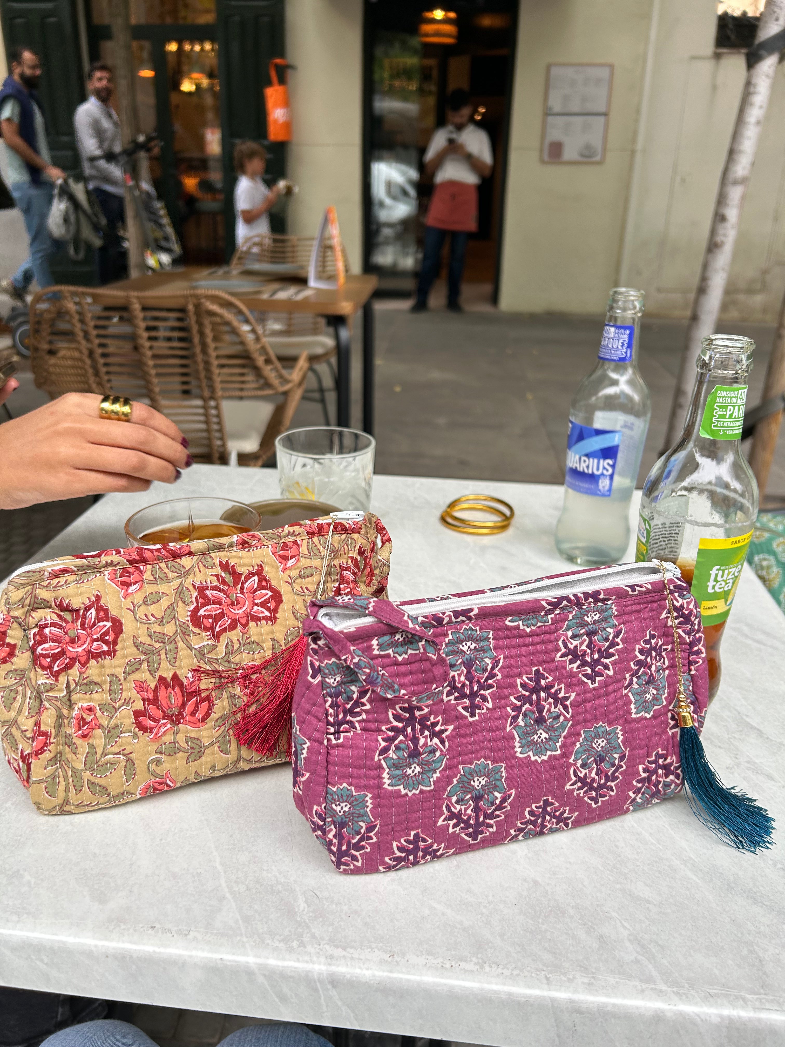 Neceser impermeable étnico